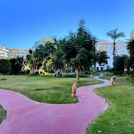 Harbour Heaven 2 Bed, 2 Bath Steps From Puerto Banus Marina And * Marbella