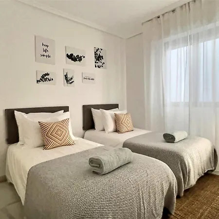 Harbour Heaven 2 Bed, 2 Bath Steps From Puerto Banus Marina And Marbella